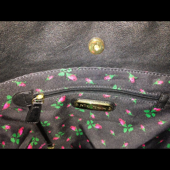 Betsey Johnson Tote bag! - Picture 5 of 7